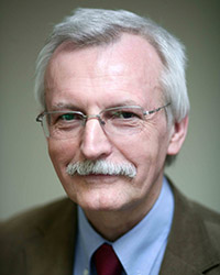 prof. dr hab. Stanisław Piątek